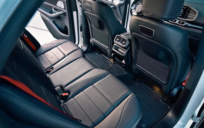 Mercedes-Benz GLE cena 229000 przebieg: 62000, rok produkcji 2019 z Warszawa małe 781